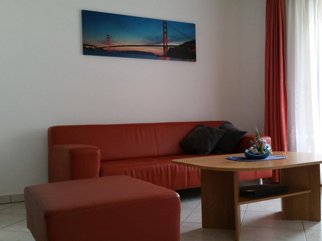 Ferienhaus Antigua Saas-Grund Ruang foto