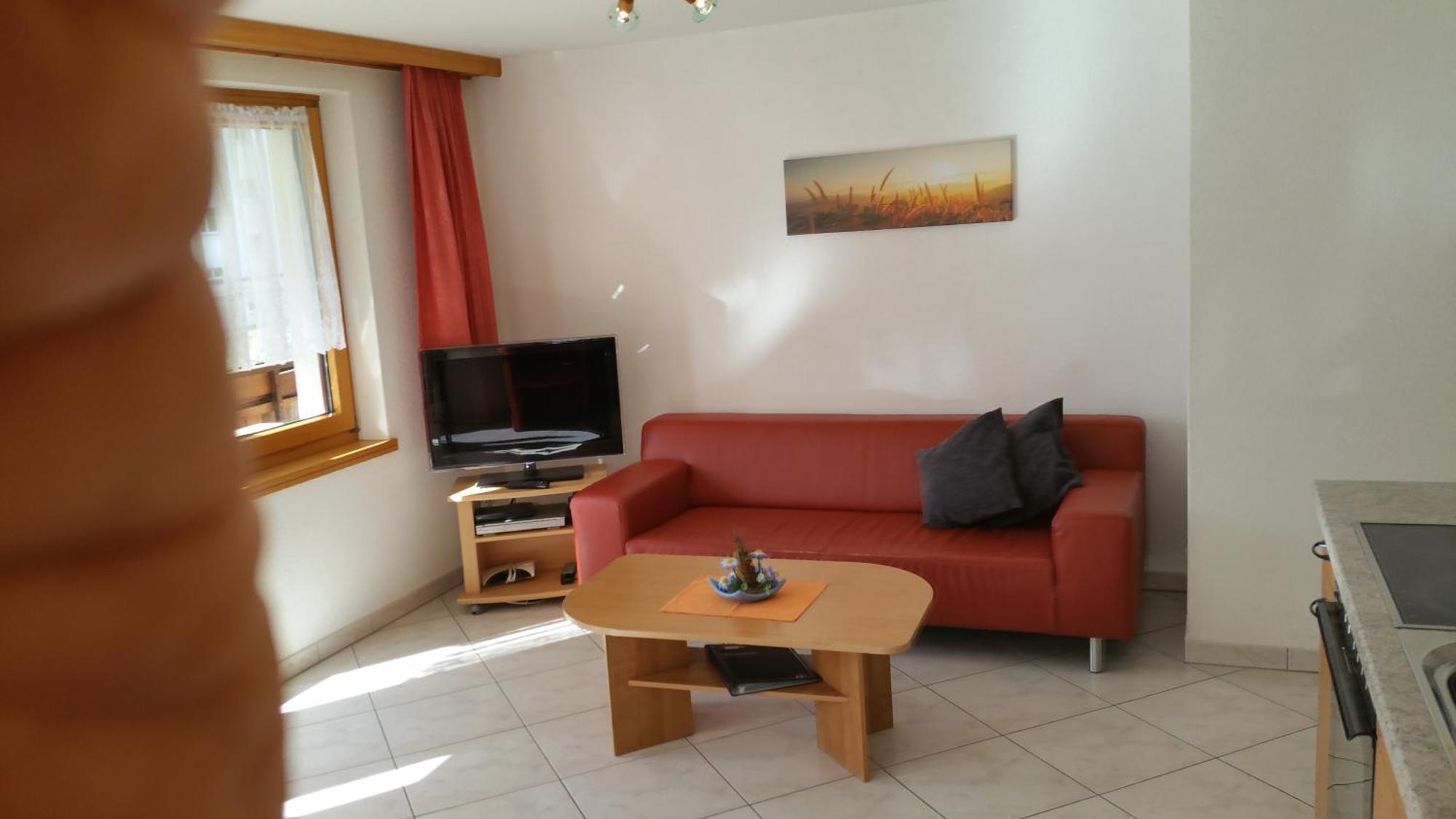 Ferienhaus Antigua Saas-Grund Ruang foto