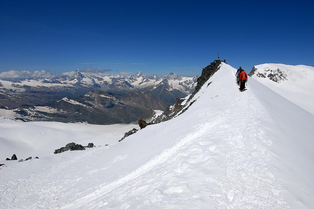 Ferienhaus Antigua Saas-Grund Bagian luar foto